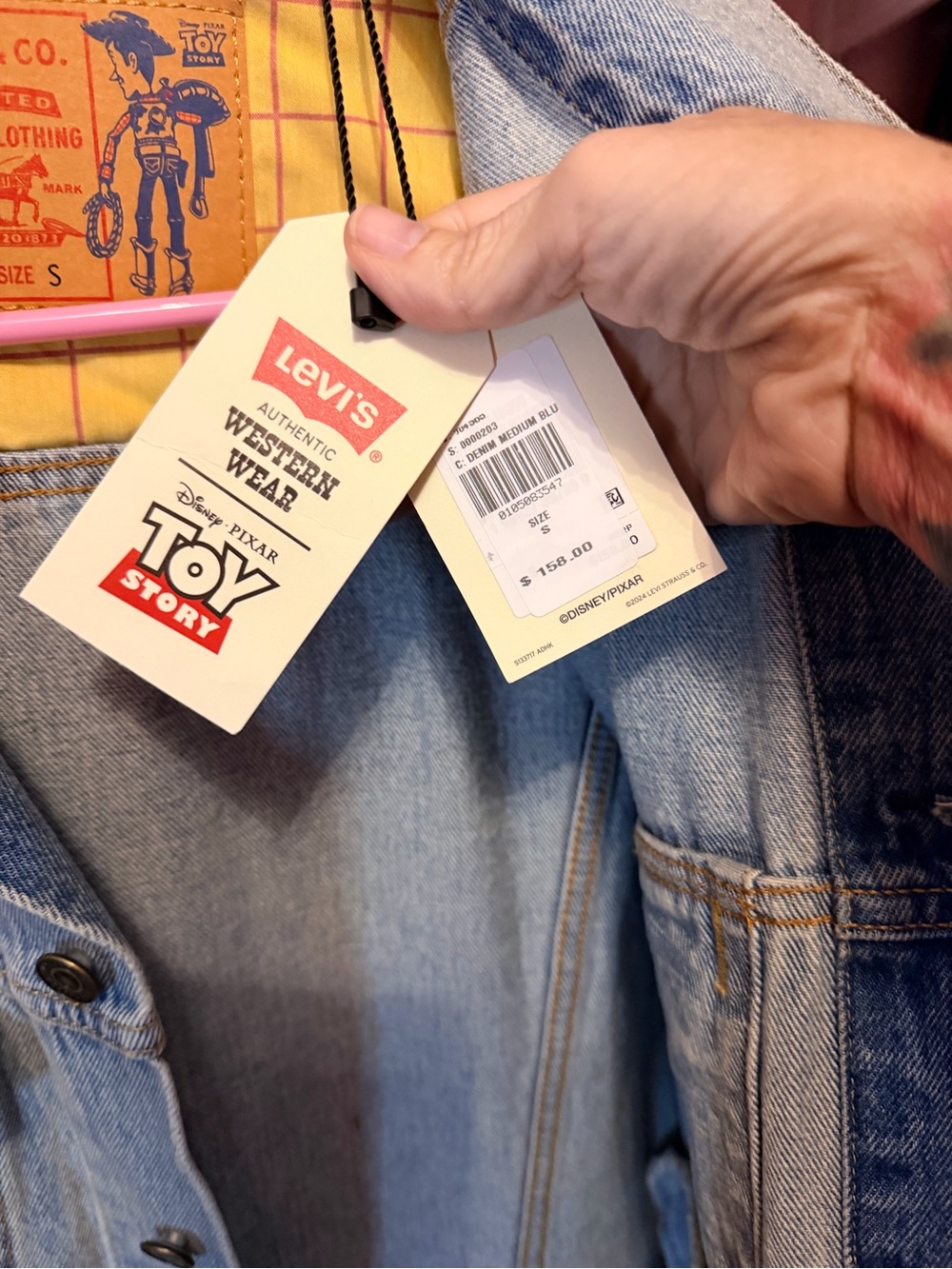 ‼️Limited Edition‼️ Levi’s X Toy Story Type III Trucker Jacket NWT!! - Picture 16 of 16